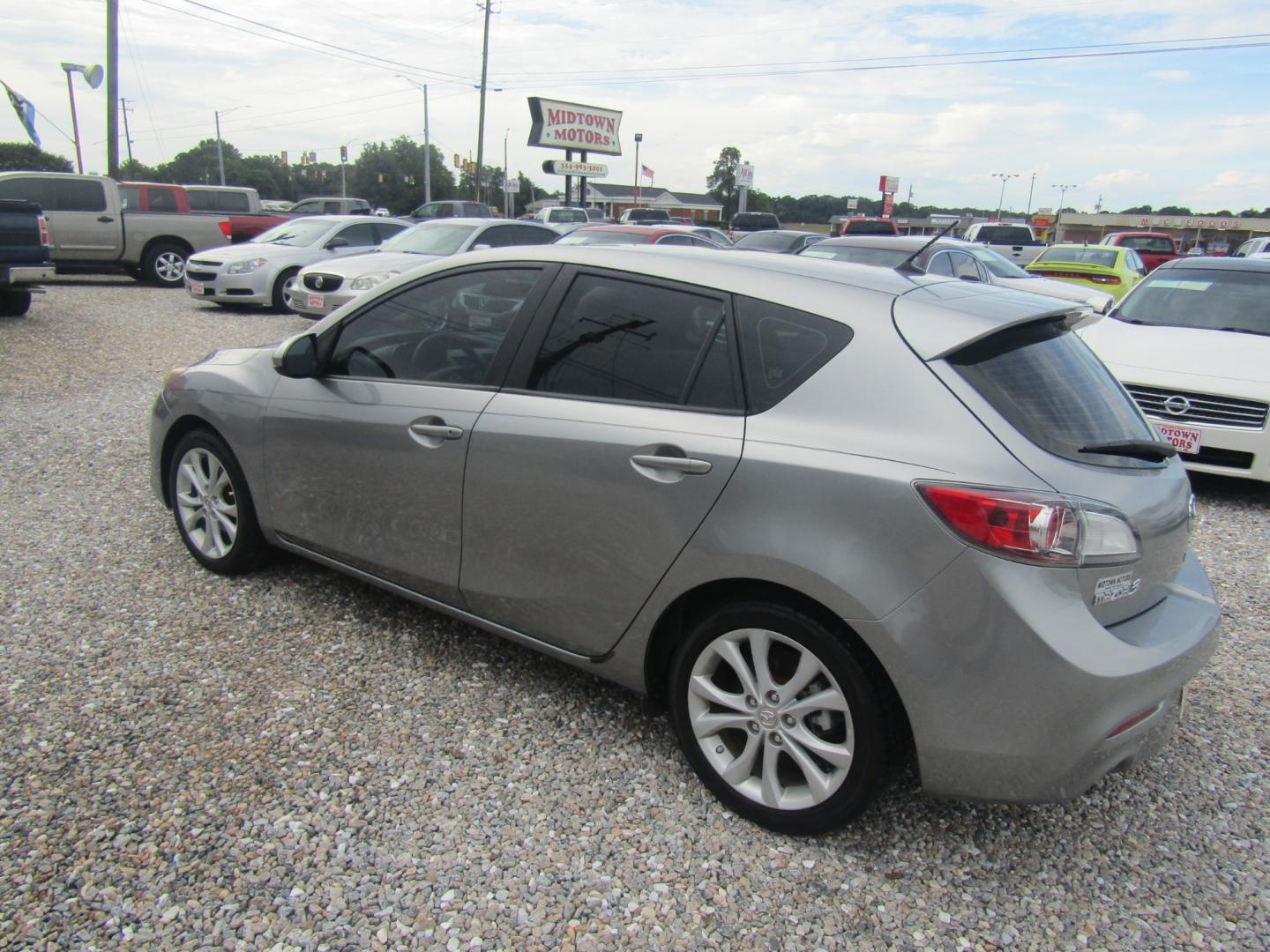 2012 Silver /Gray Mazda MAZDA3 (JM1BL1L77C1) , located at 15016 S Hwy 231, Midland City, AL, 36350, (334) 983-3001, 31.306210, -85.495277 - Photo#5